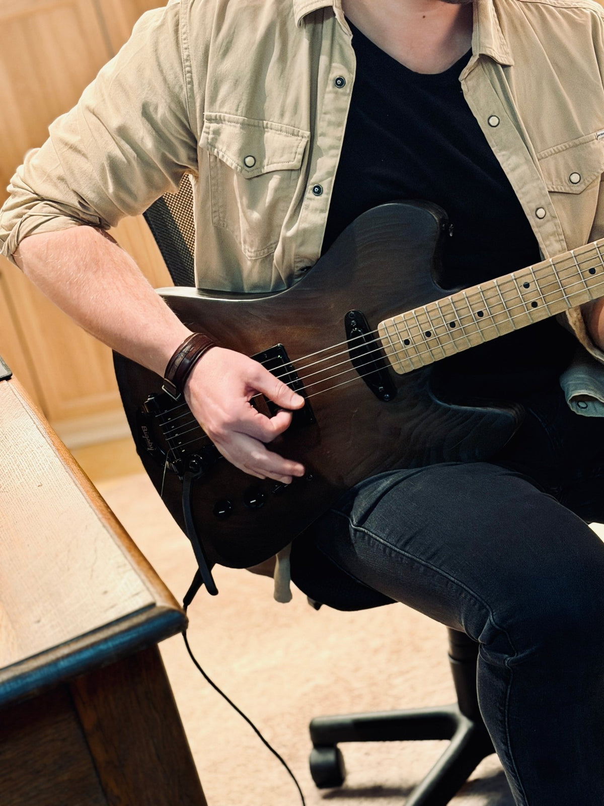 Guitare électrique AEGIS Lyra - Retold - AEGIS Guitares